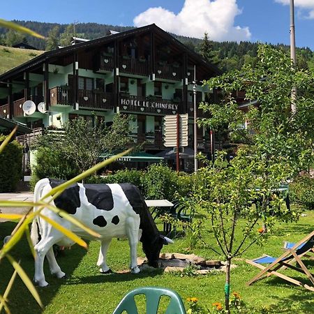 Hotel Le Chinfrey 莱热 外观 照片