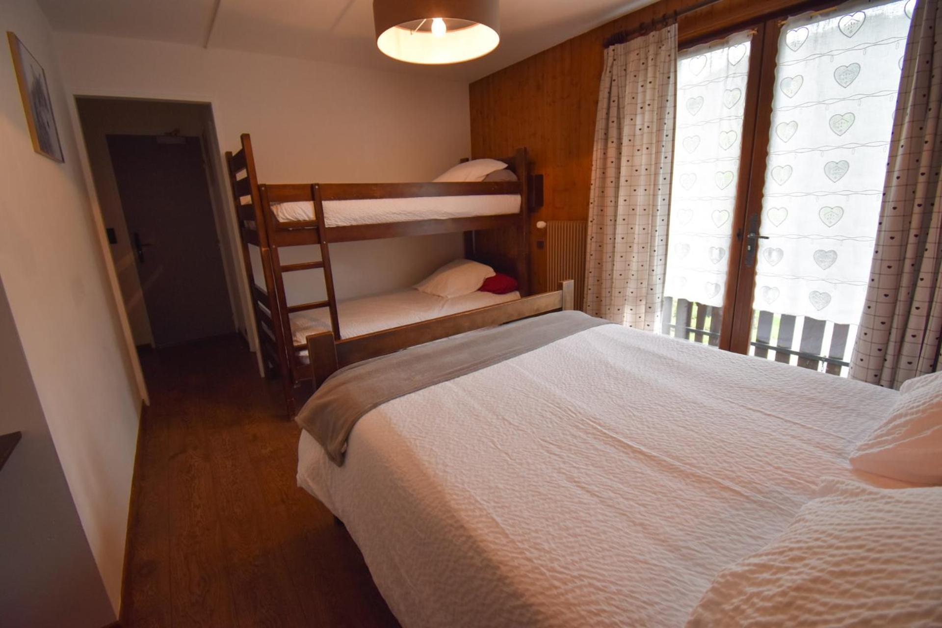Hotel Le Chinfrey 莱热 外观 照片